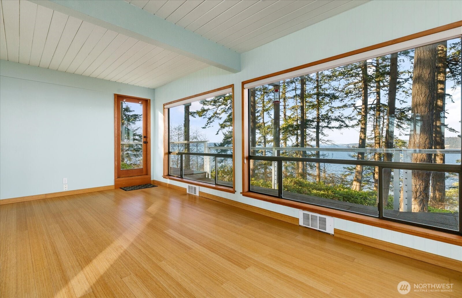 3155 Fox Spit Road , Langley, WA 98260