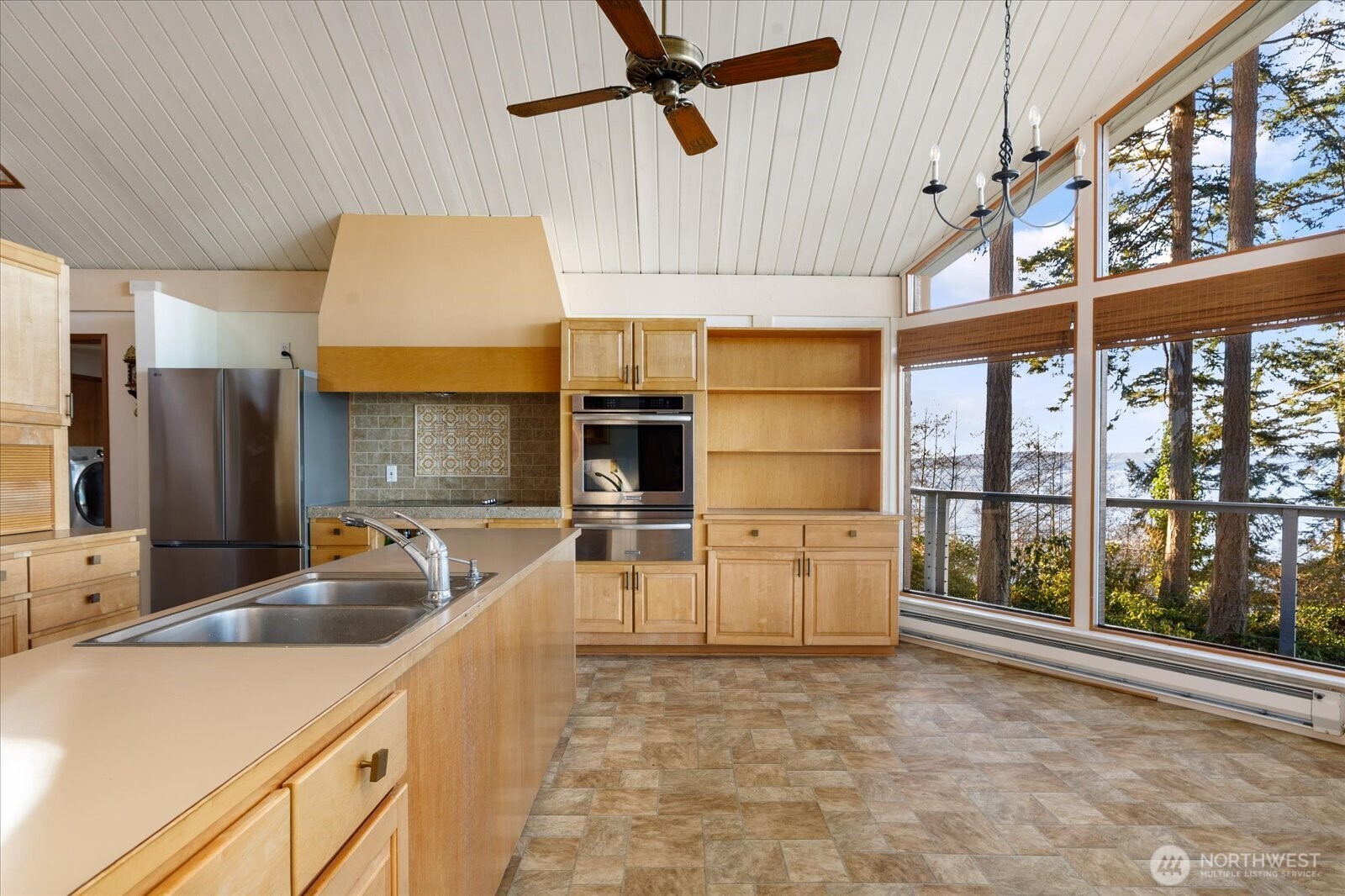 3155 Fox Spit Road , Langley, WA 98260