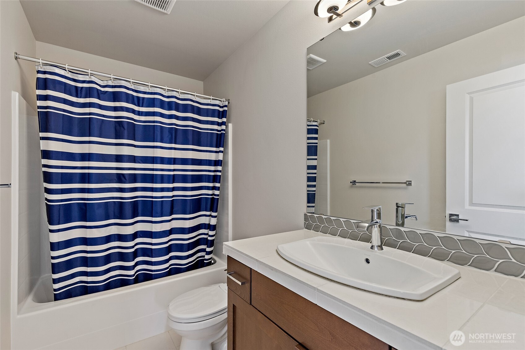 1109 146th Street SW #6, Lynnwood, WA 98087