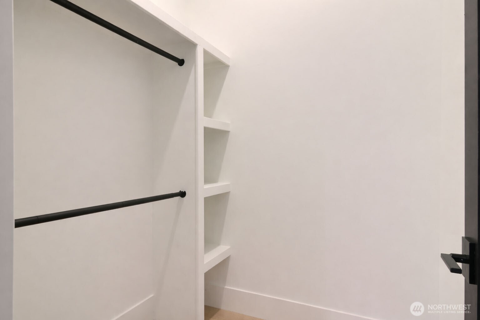 275 Island Boulevard , Fox Island, WA 98333