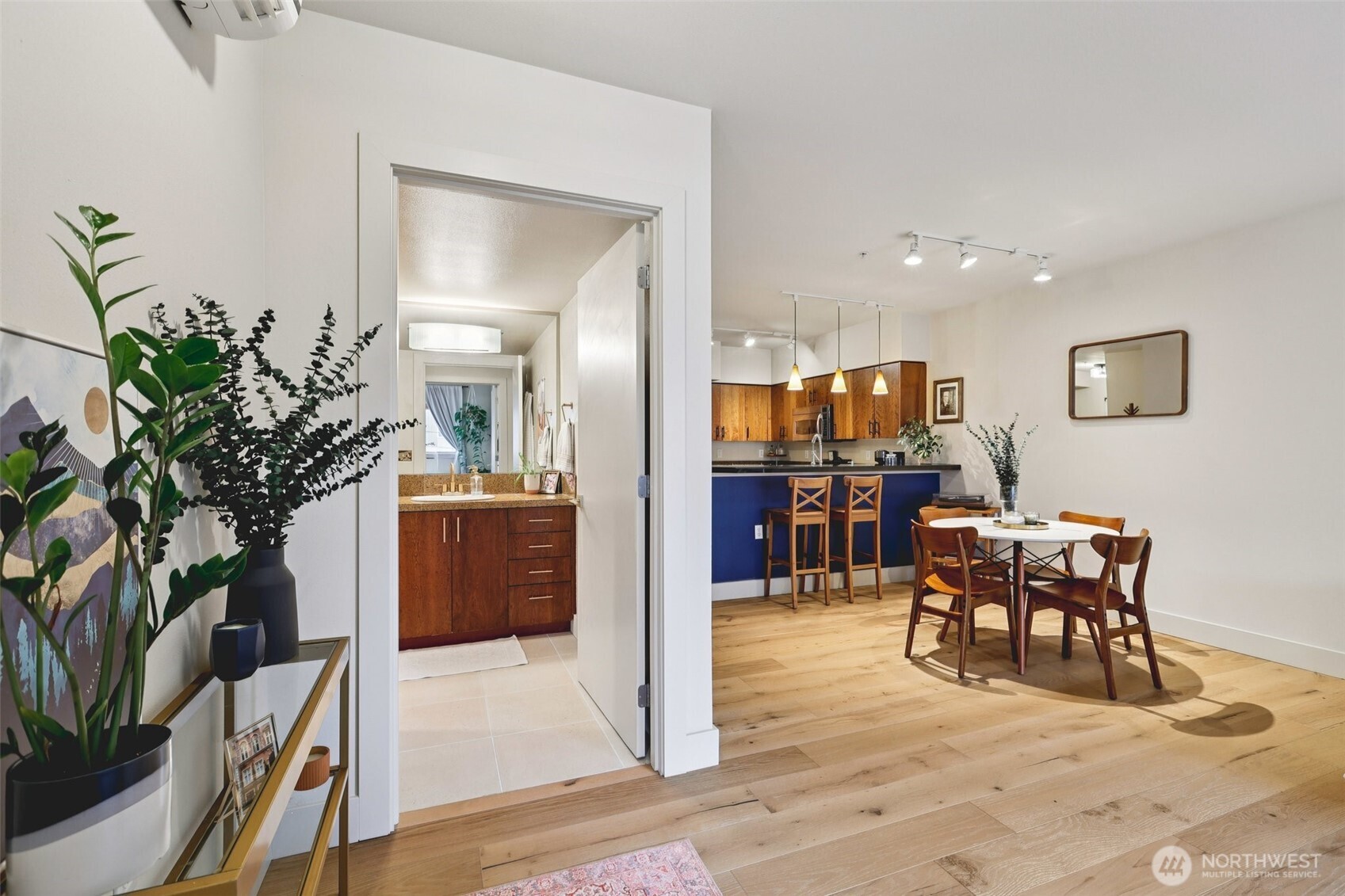 5650 24th Avenue NW #206, Seattle, WA 98107