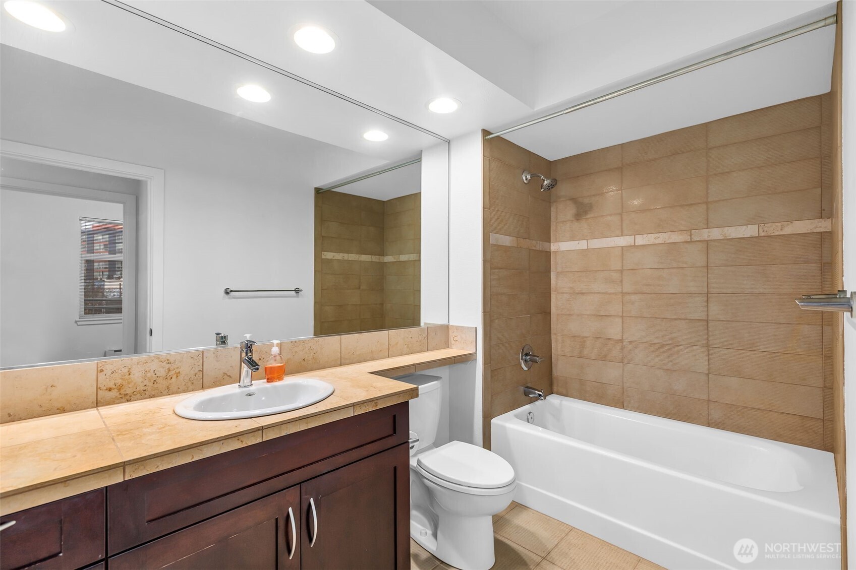 5450 Leary Avenue NW #445, Seattle, WA 98107