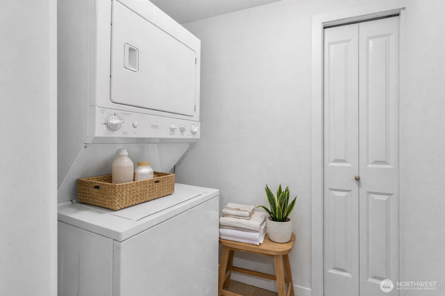 5450 Leary Avenue NW #445, Seattle, WA 98107