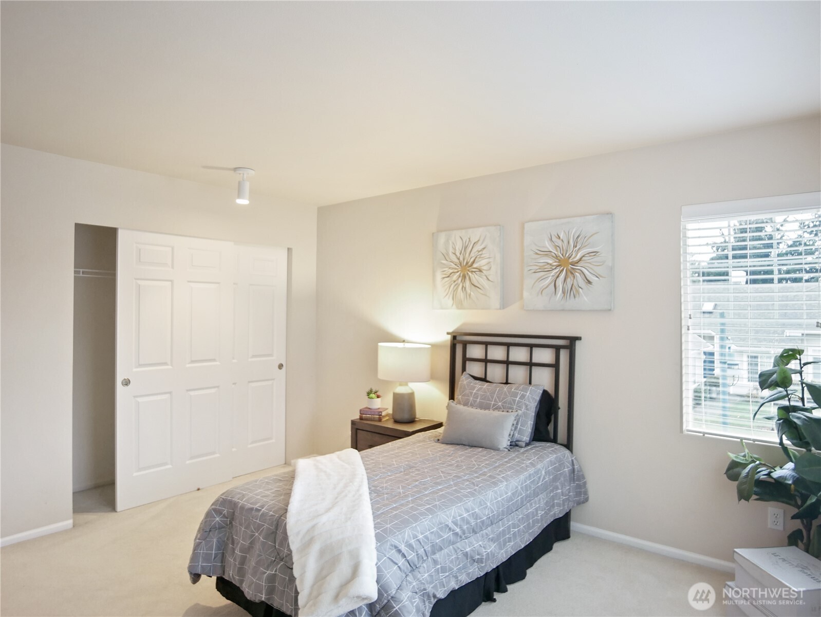 5131 S 234th Place #16-1, Kent, WA 98032