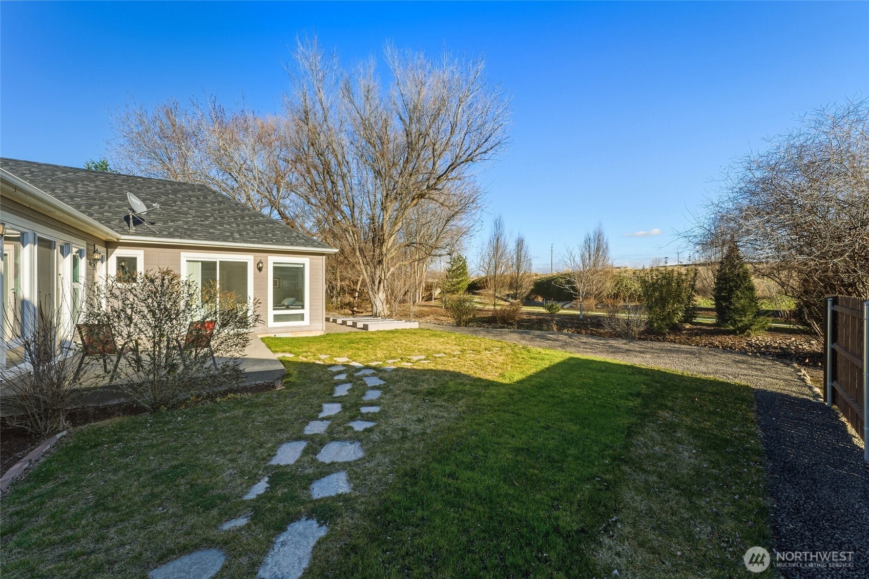 1164 SE Creekside Drive , College Place, WA 99324