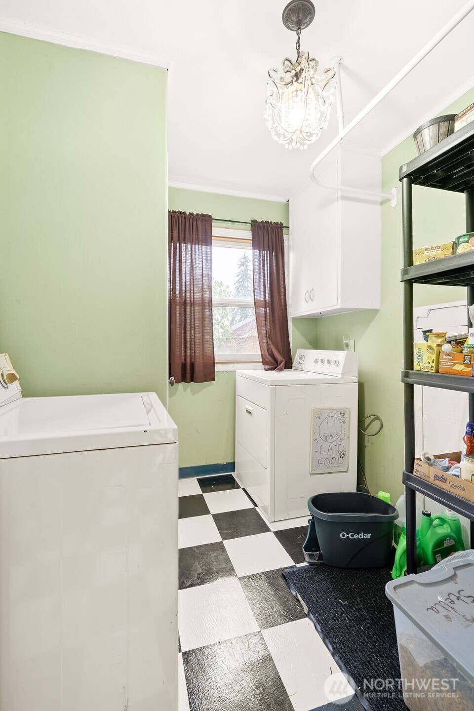 704 Essex Avenue , Aberdeen, WA 98520