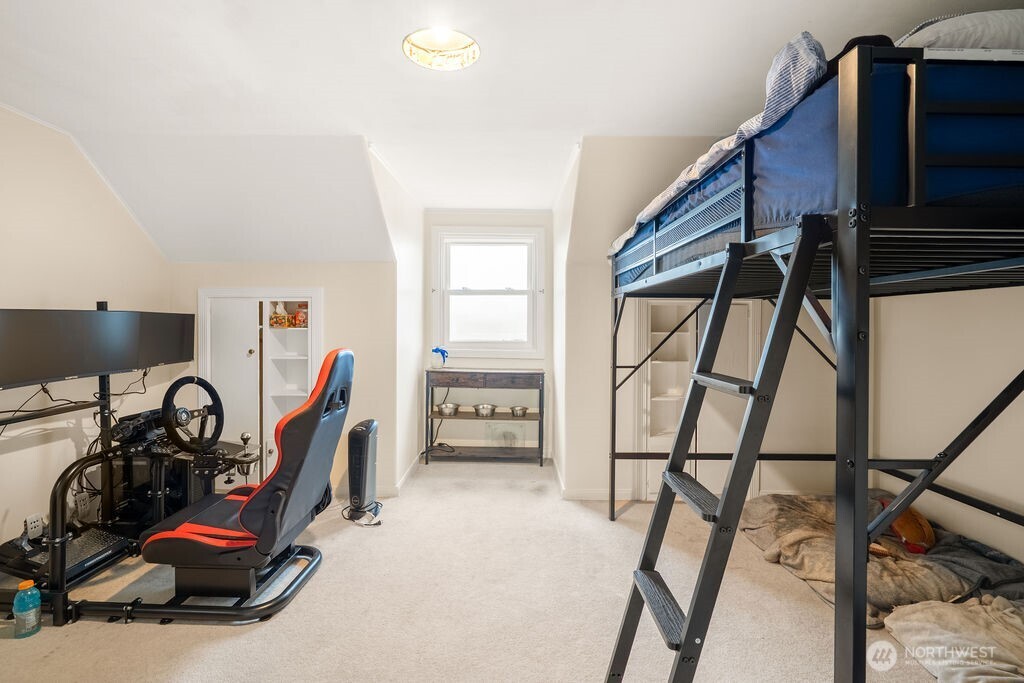 704 Essex Avenue , Aberdeen, WA 98520