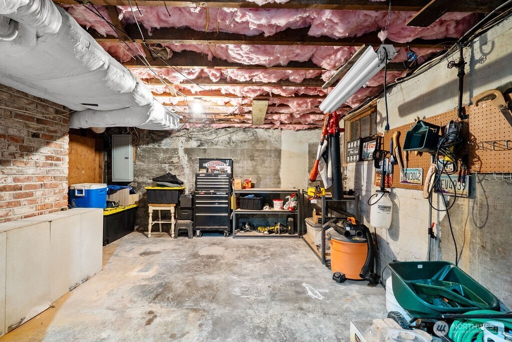 704 Essex Avenue , Aberdeen, WA 98520