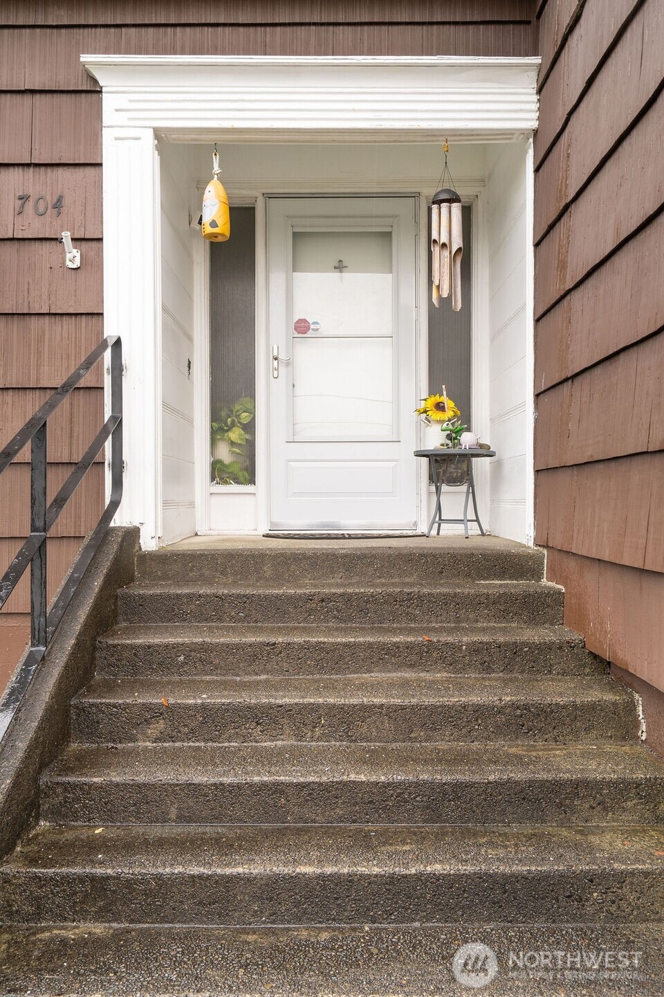 704 Essex Avenue , Aberdeen, WA 98520