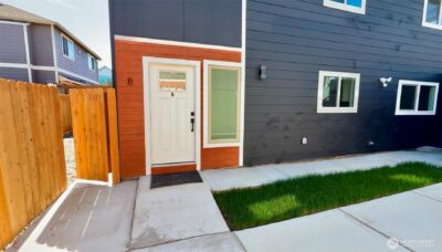 9040 17th Avenue SW, Seattle, WA 98106 - Photo 3