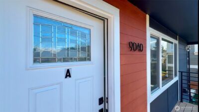 9040 17th Avenue SW, Seattle, WA 98106 - Photo 2