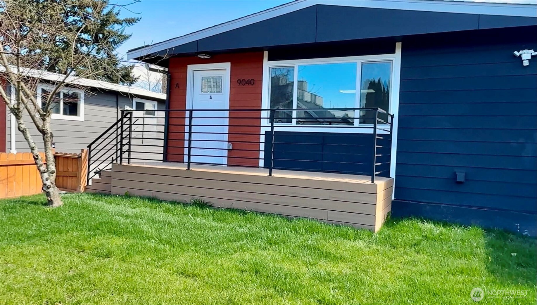 9040 17th Avenue SW, Seattle, WA 98106