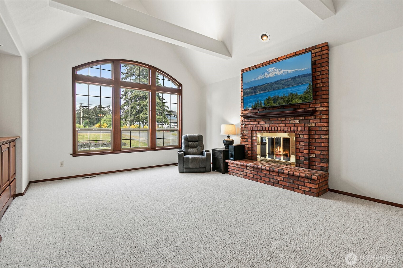 16915 32nd Avenue E, Tacoma, WA 98446