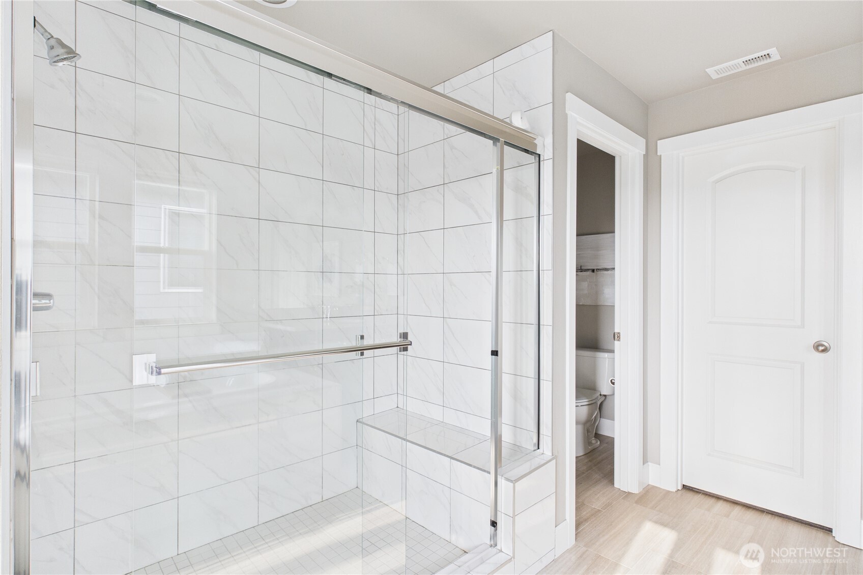 19608 82nd Place NE, Kenmore, WA 98028