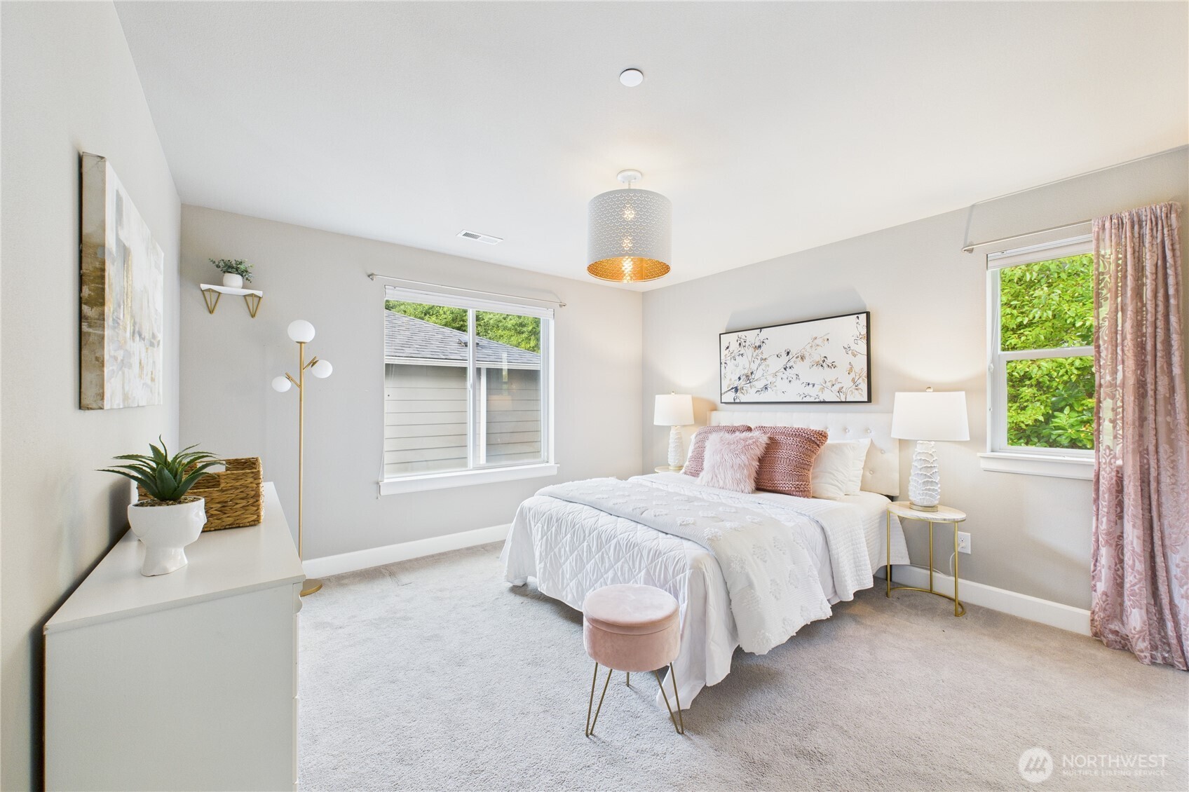 19608 82nd Place NE, Kenmore, WA 98028