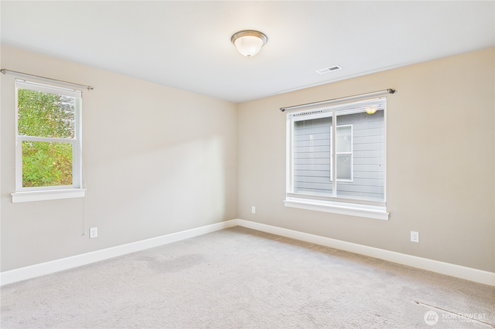 19608 82nd Place NE, Kenmore, WA 98028