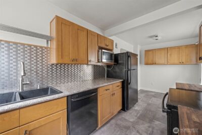 1768 Alki Avenue SW, Seattle, WA 98116 - Photo 22