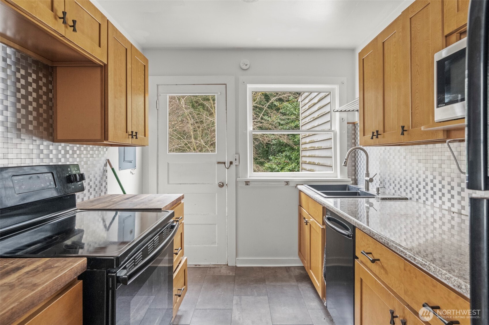 1768 Alki Avenue SW, Seattle, WA 98116