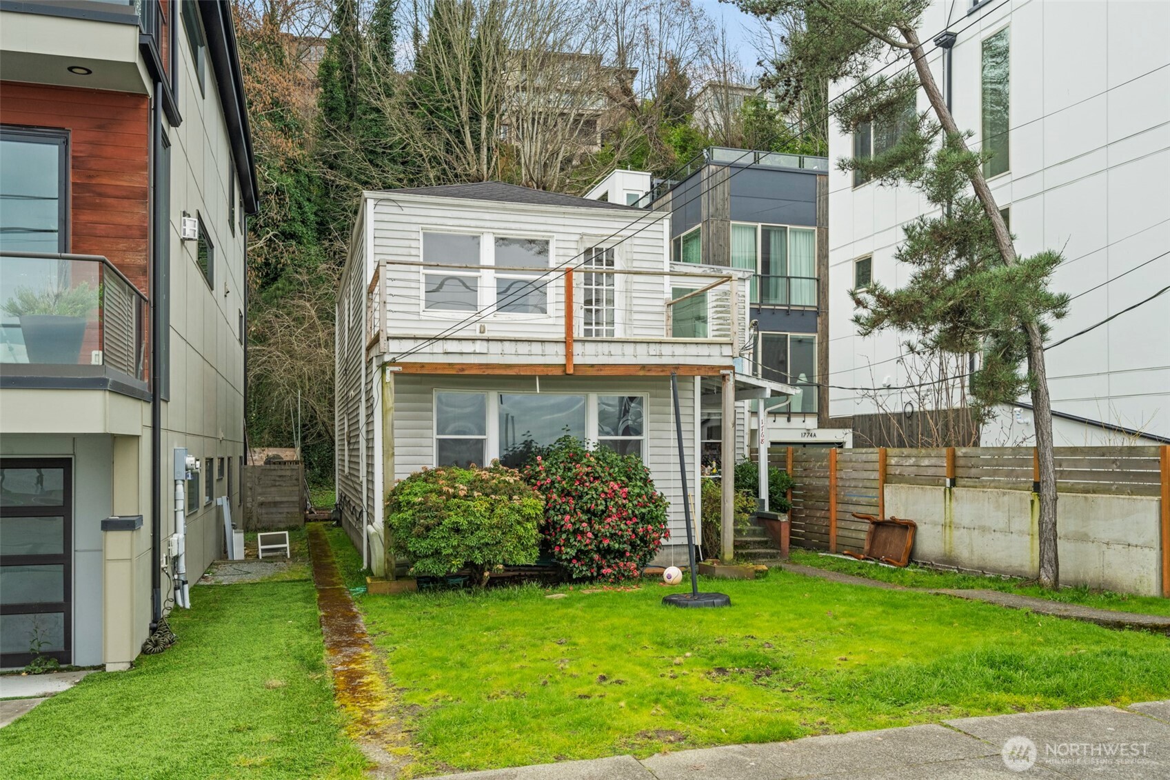1768 Alki Avenue SW, Seattle, WA 98116