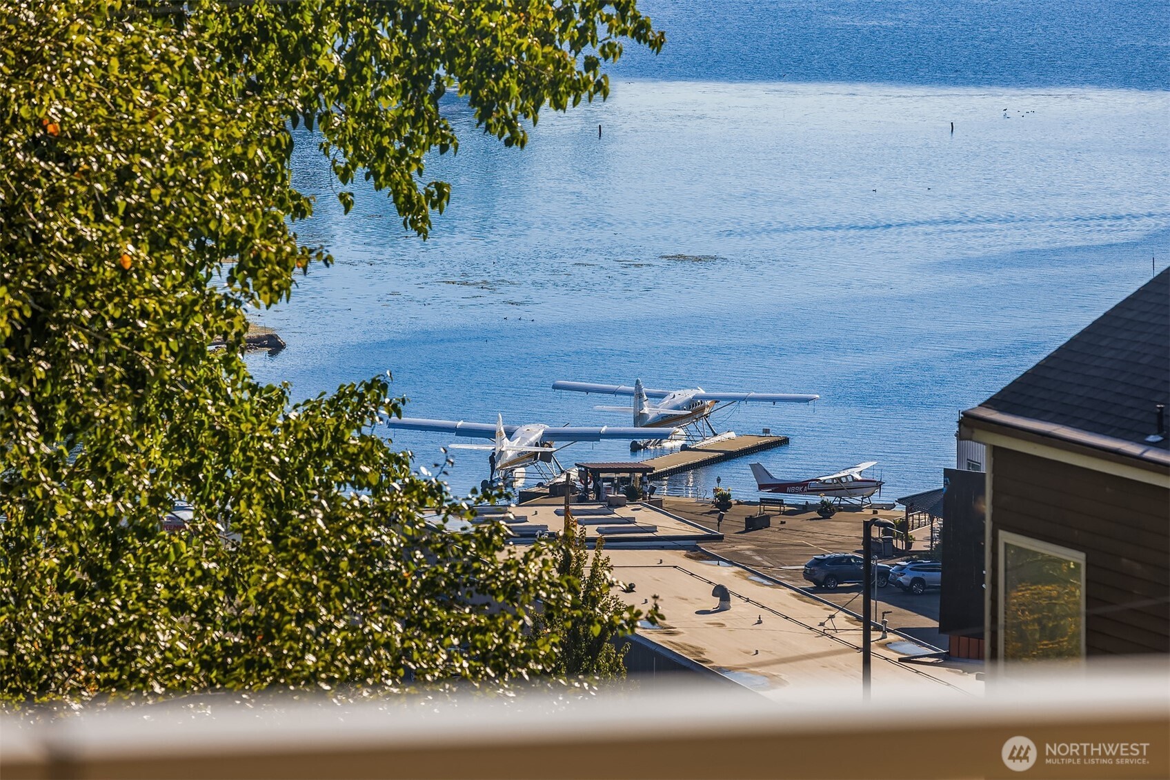 6404 NE 181st Street #A&B, Kenmore, WA 98028