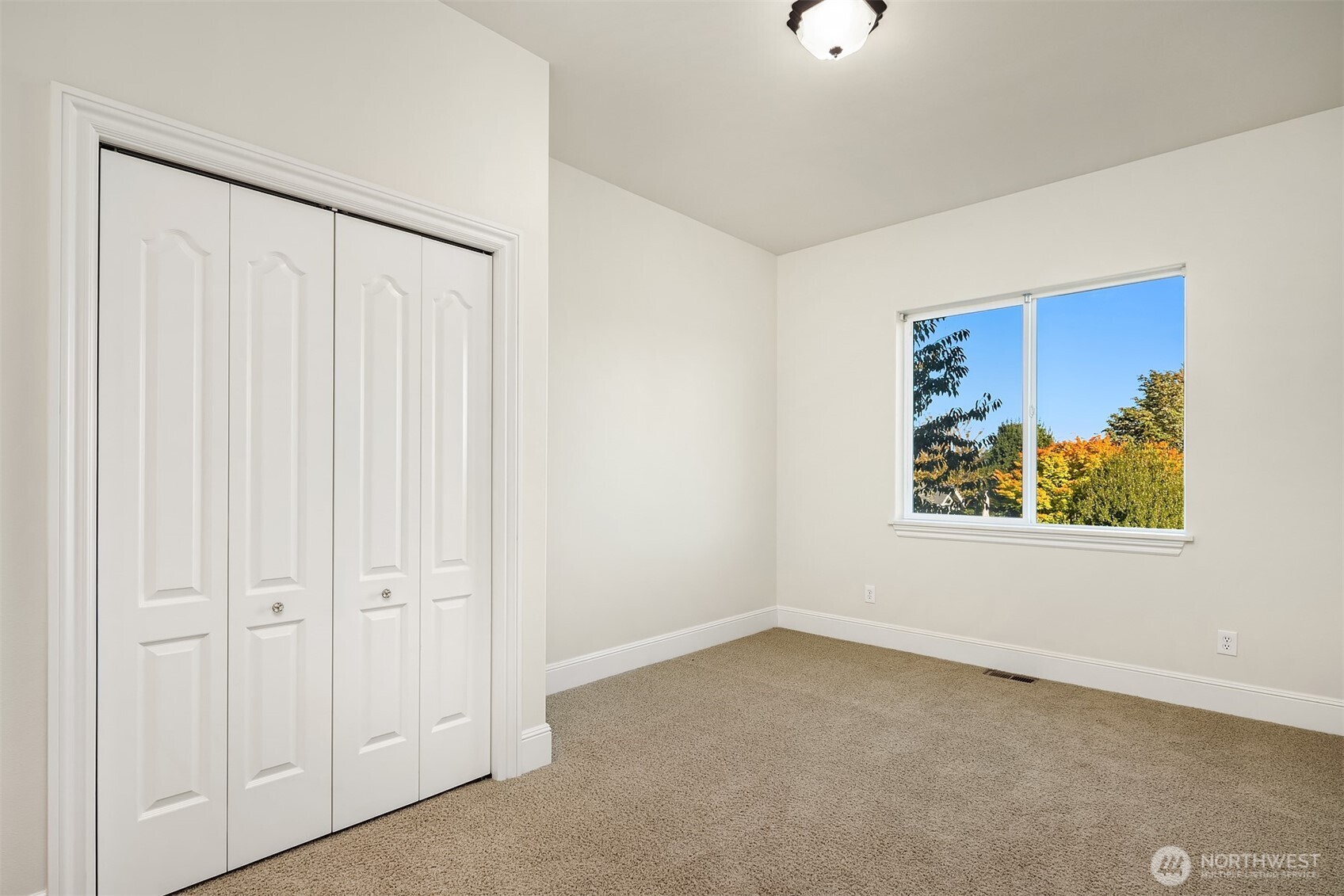 6404 NE 181st Street #A&B, Kenmore, WA 98028