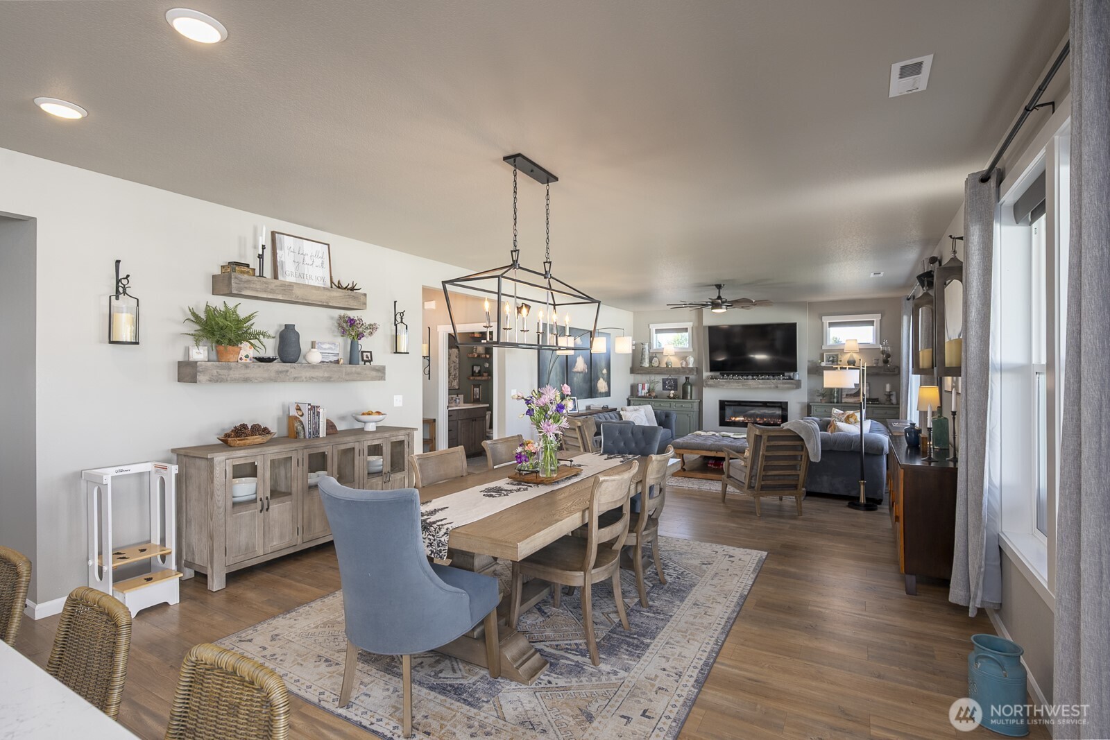 4750 W Hawk , Moses Lake, WA 98837