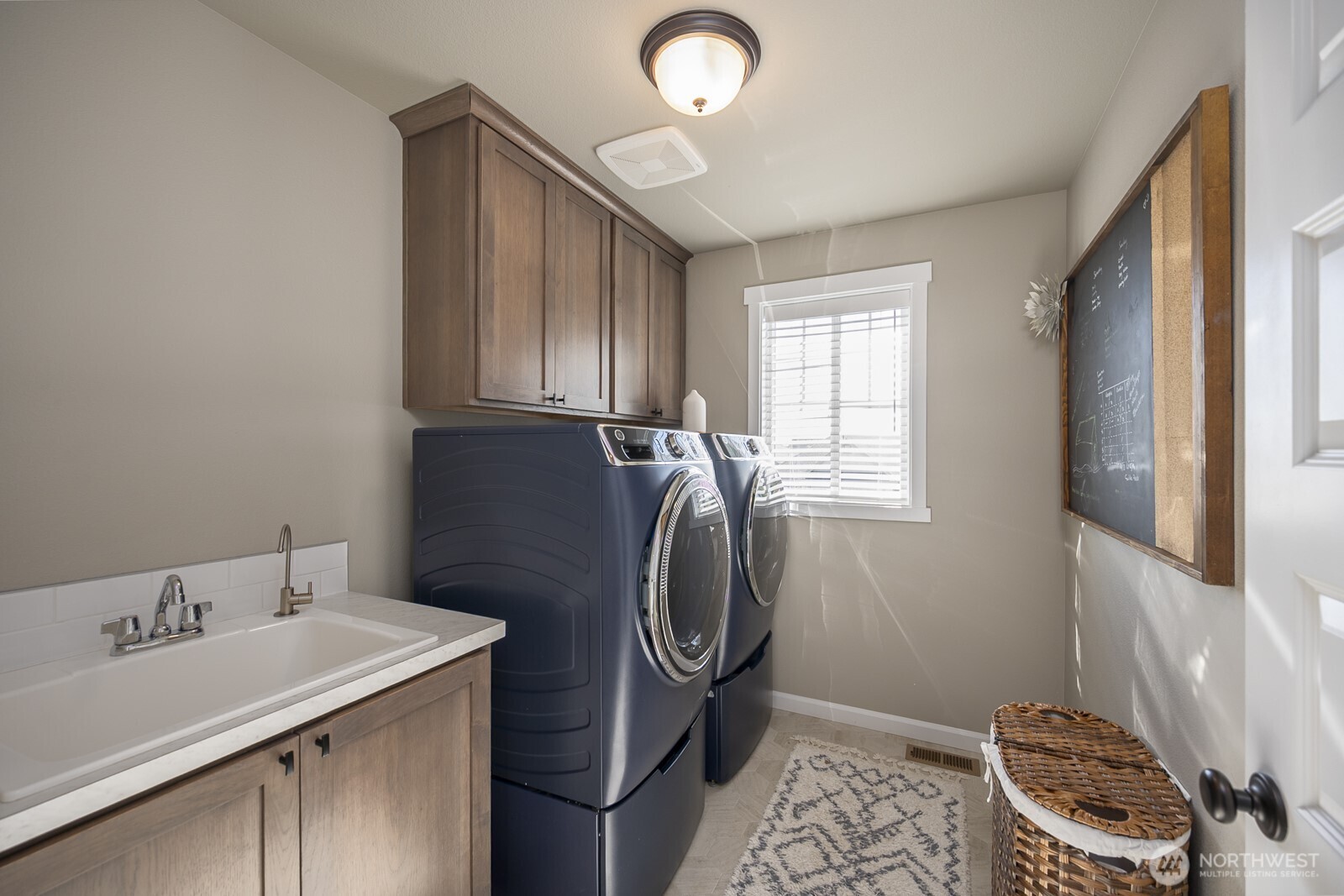 4750 W Hawk , Moses Lake, WA 98837