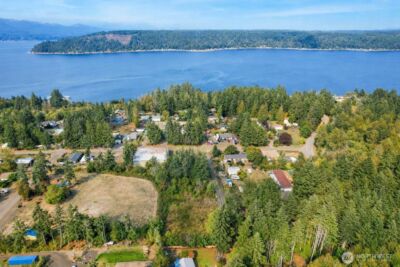 130 E Tacoma Street , Union, WA 98592-9805 - Photo 2