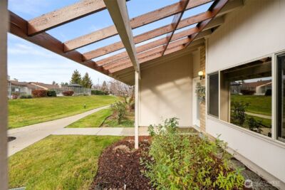 300 S Elliott Avenue #29, Wenatchee, WA 98801 - Photo 2