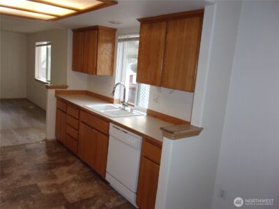1128 123rd Street Ct E, Tacoma, WA 98445 - Photo 4