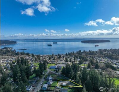 7317 E Chester Road , Port Orchard, WA 98366