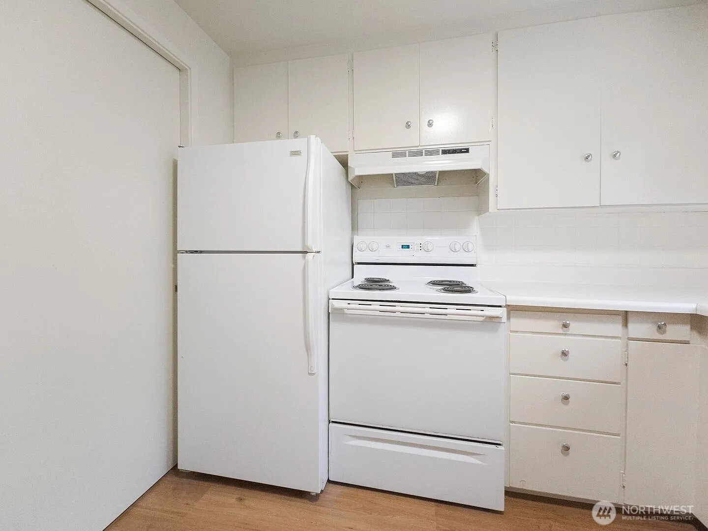 2020 Eastlake Avenue E, Seattle, WA 98102-3580