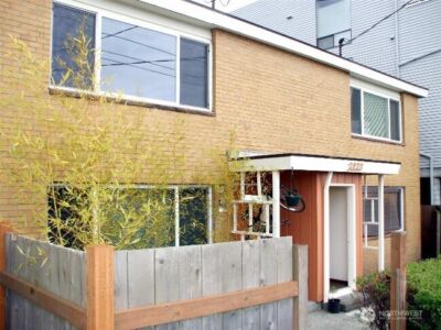 2020 Eastlake Avenue E, Seattle, WA 98102-3580 - Photo 4