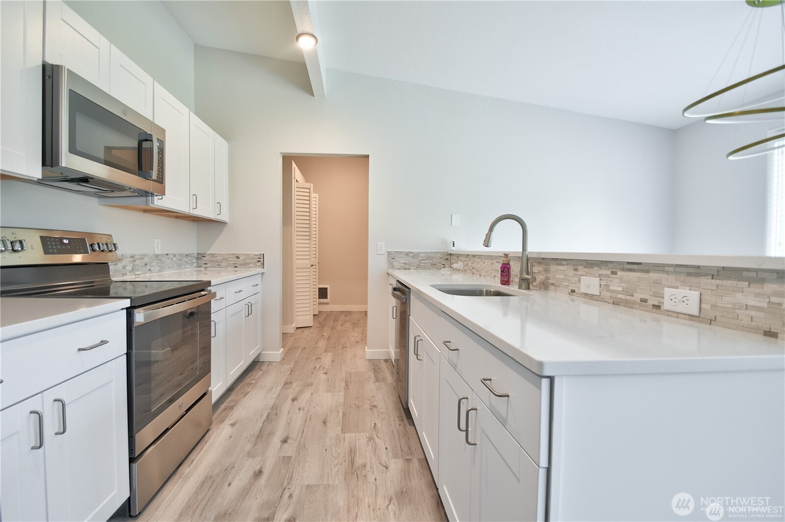 4107 Lloyd Street SE #A/B, Tumwater, WA 98501