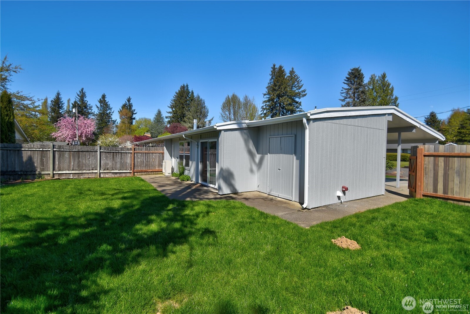4107 Lloyd Street SE #A/B, Tumwater, WA 98501