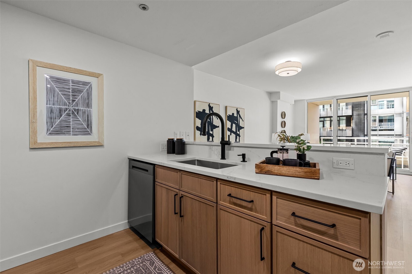 2600 2nd Avenue #504, Seattle, WA 98121