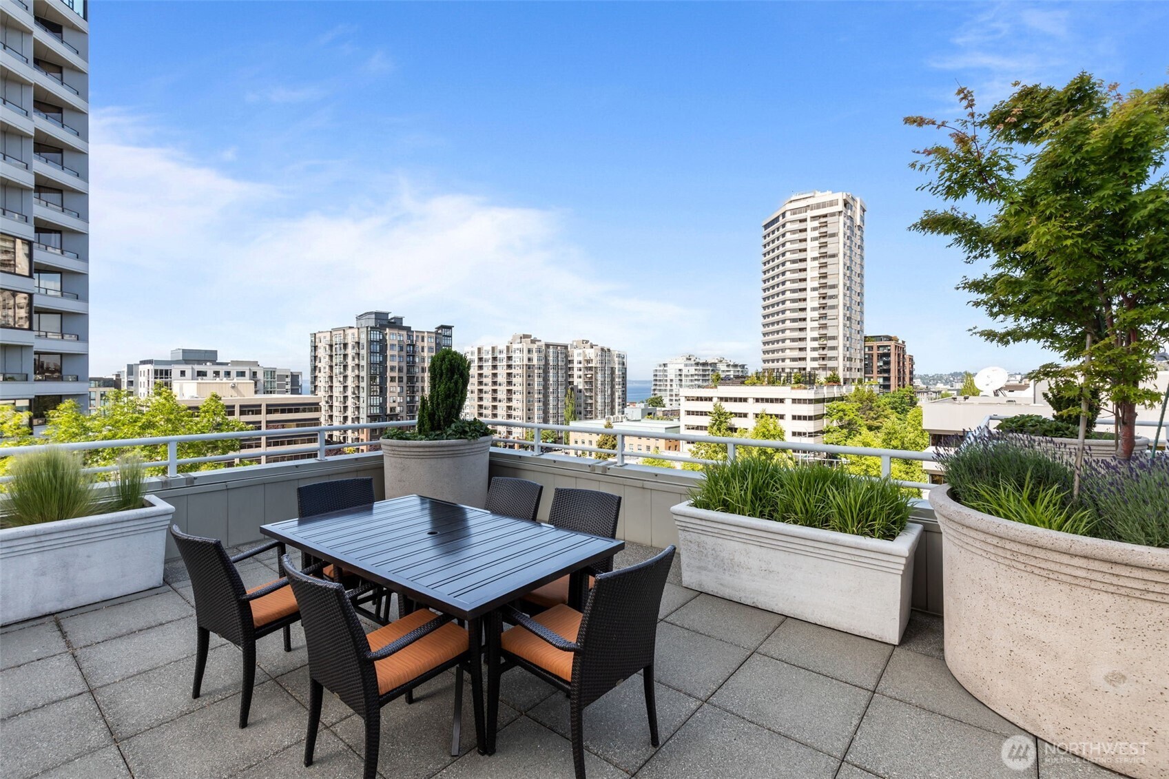 2600 2nd Avenue #504, Seattle, WA 98121