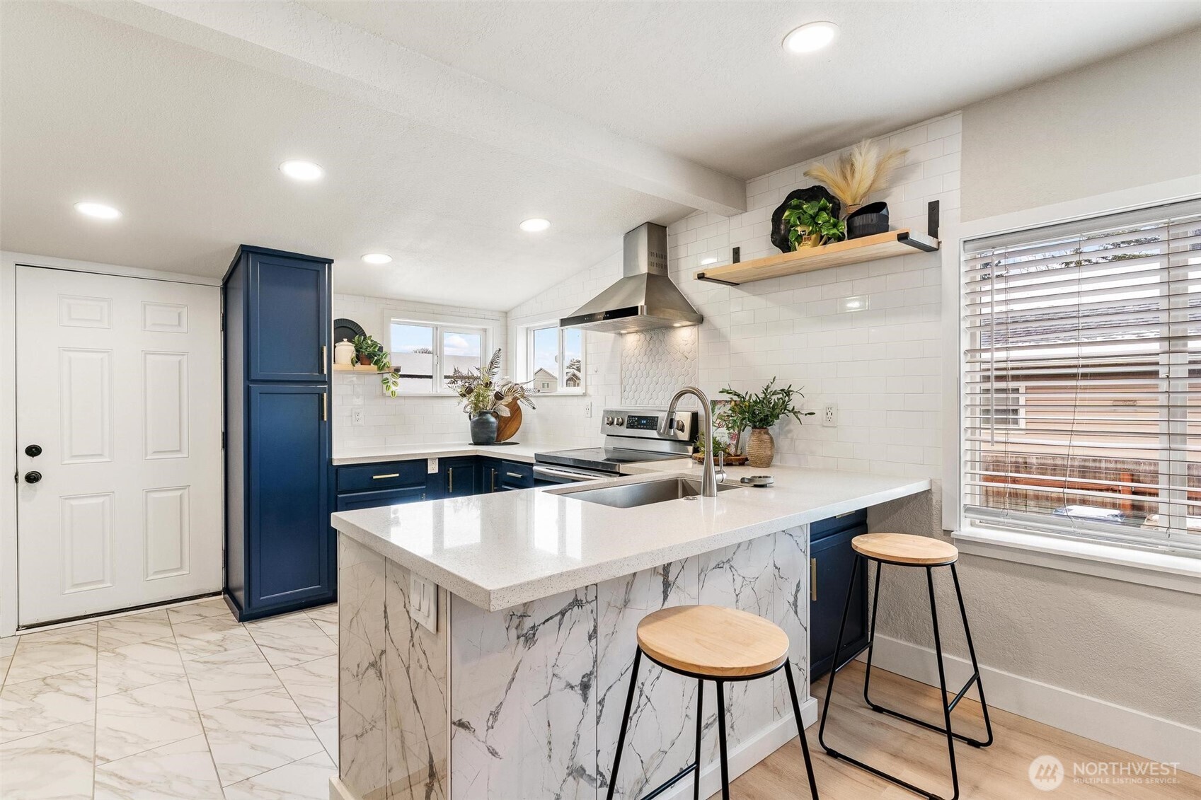 1426 S 41st Street , Tacoma, WA 98418-2512