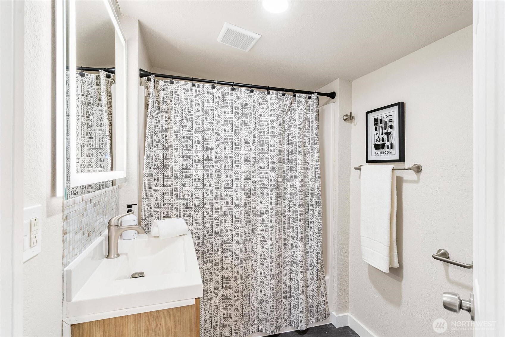 1426 S 41st Street , Tacoma, WA 98418-2512