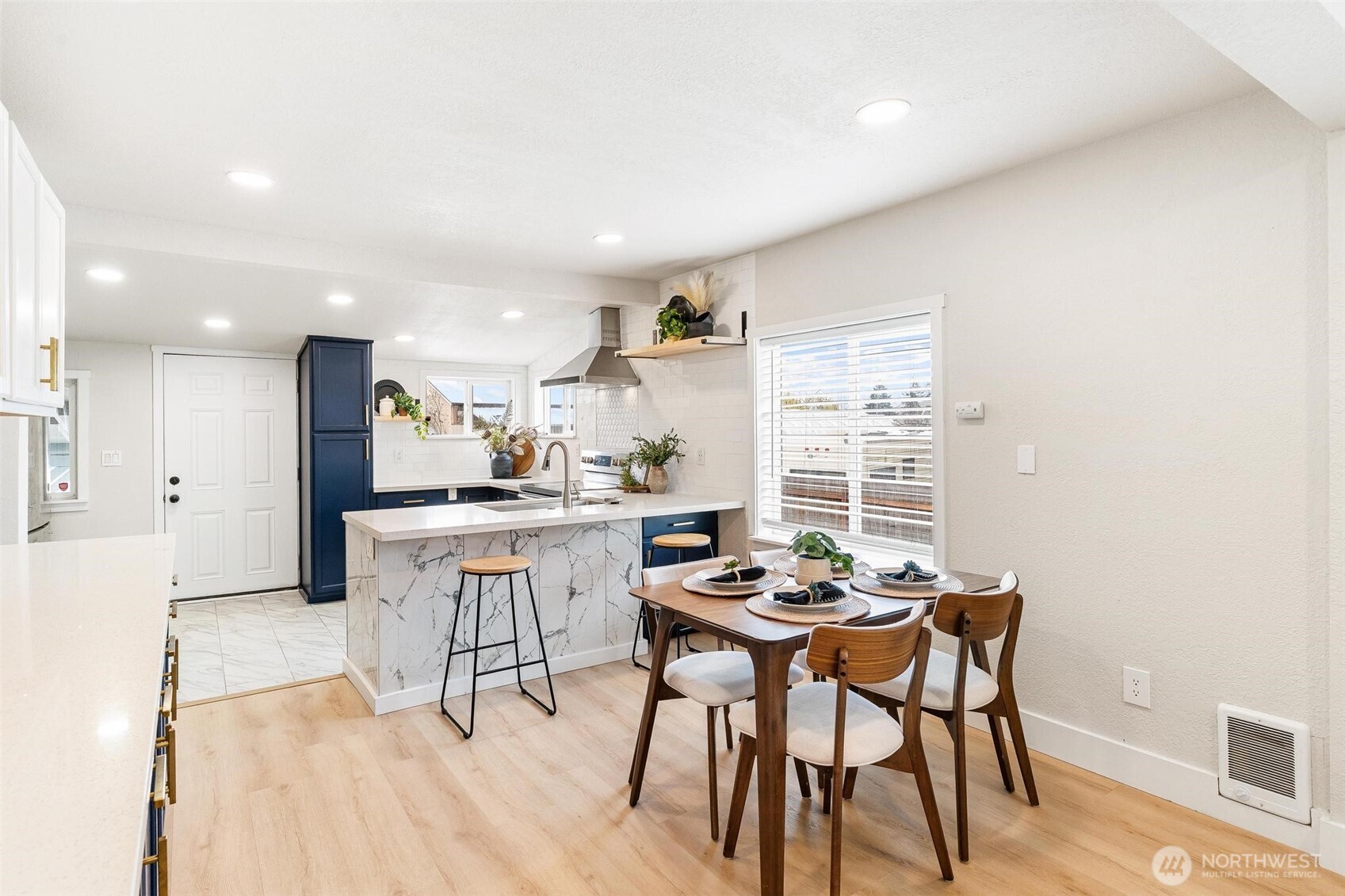 1426 S 41st Street , Tacoma, WA 98418-2512