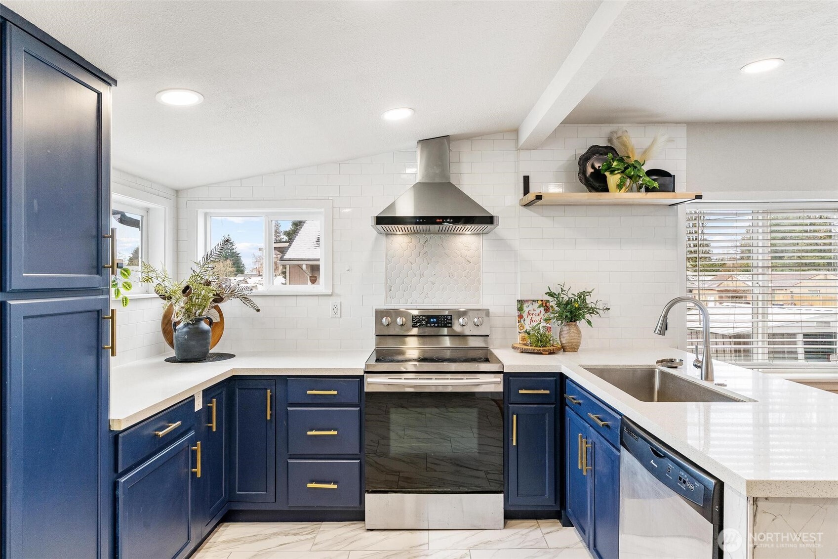 1426 S 41st Street , Tacoma, WA 98418-2512