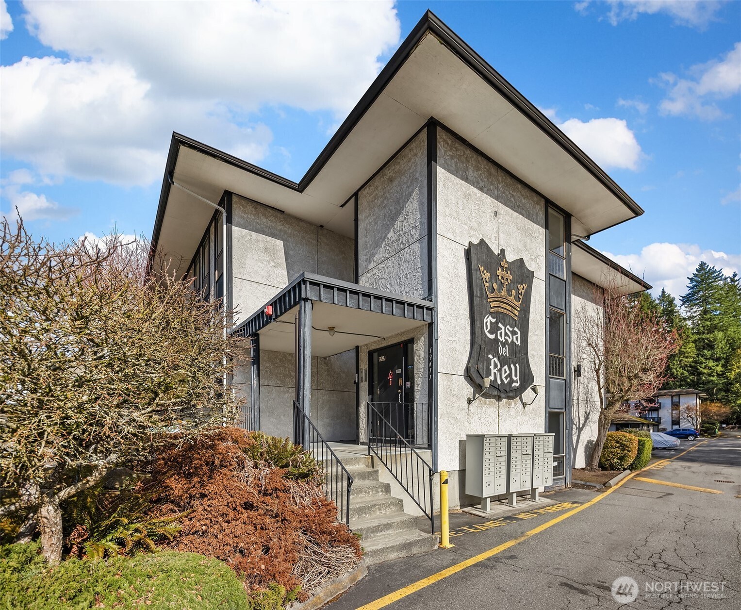 19411 56th Avenue W #218, Lynnwood, WA 98036