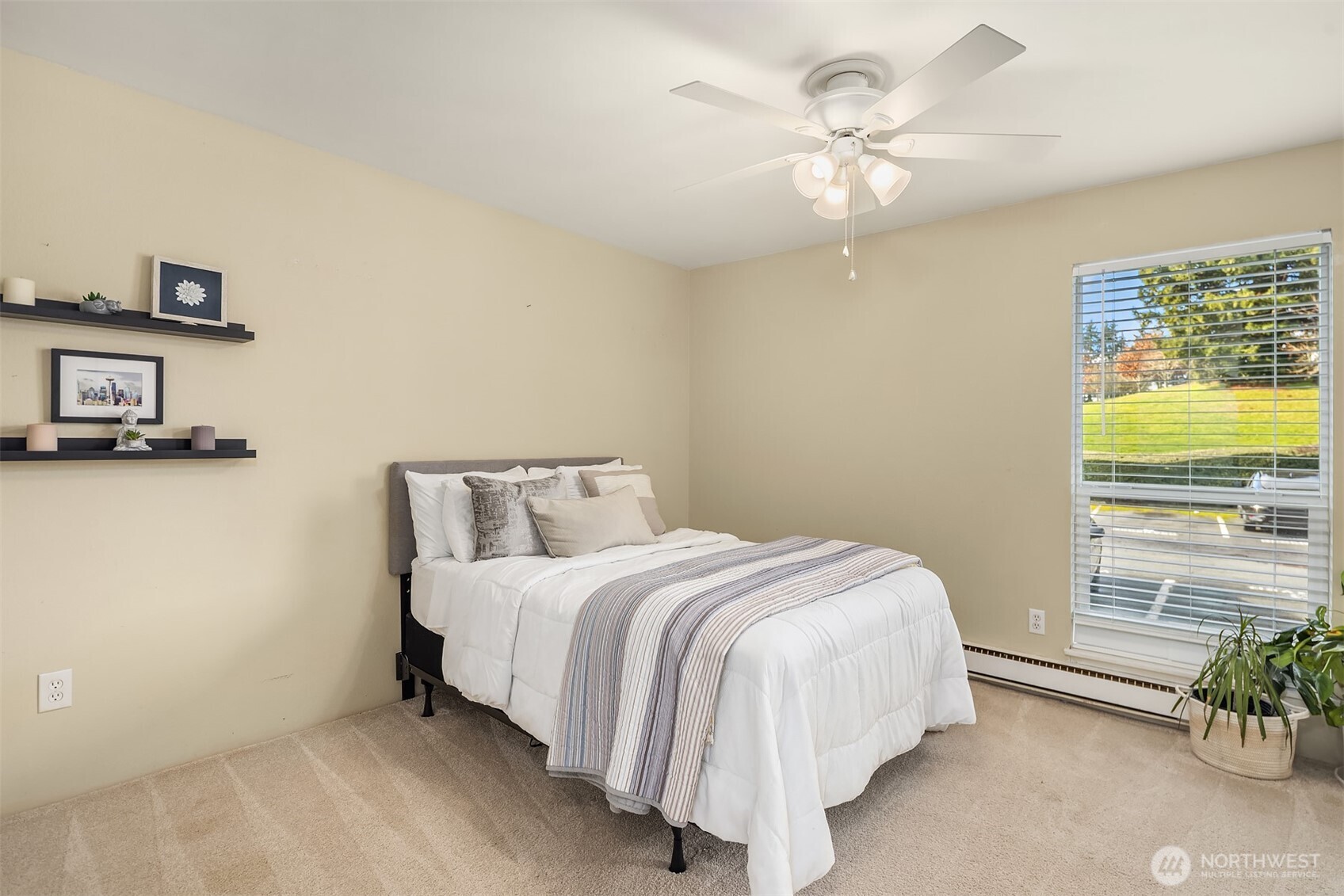 19411 56th Avenue W #218, Lynnwood, WA 98036