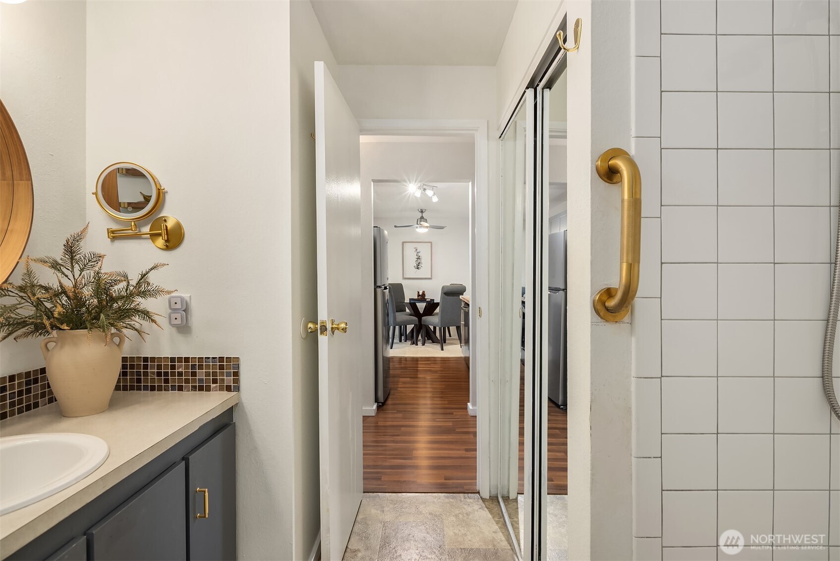 19411 56th Avenue W #218, Lynnwood, WA 98036