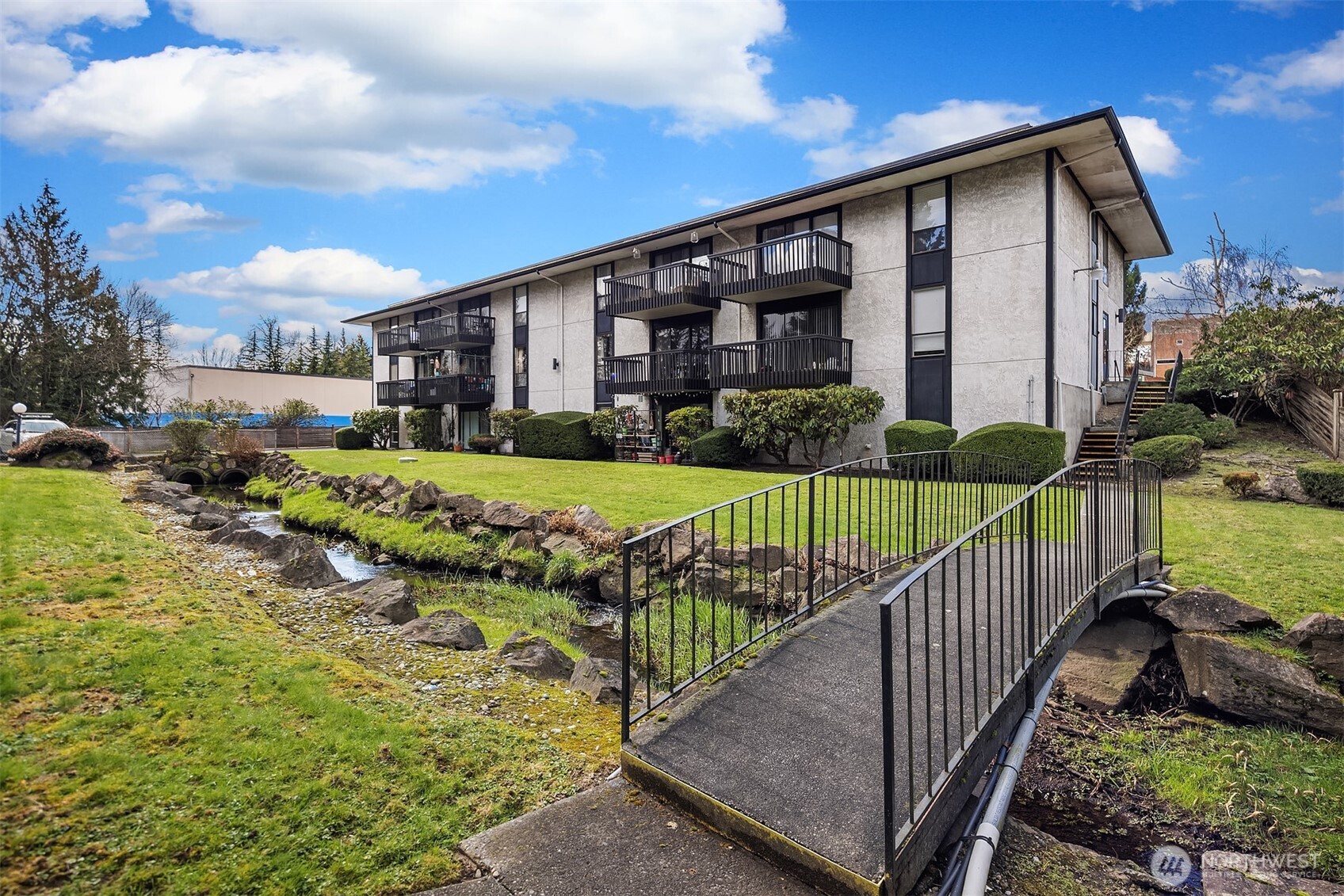 19411 56th Avenue W #218, Lynnwood, WA 98036