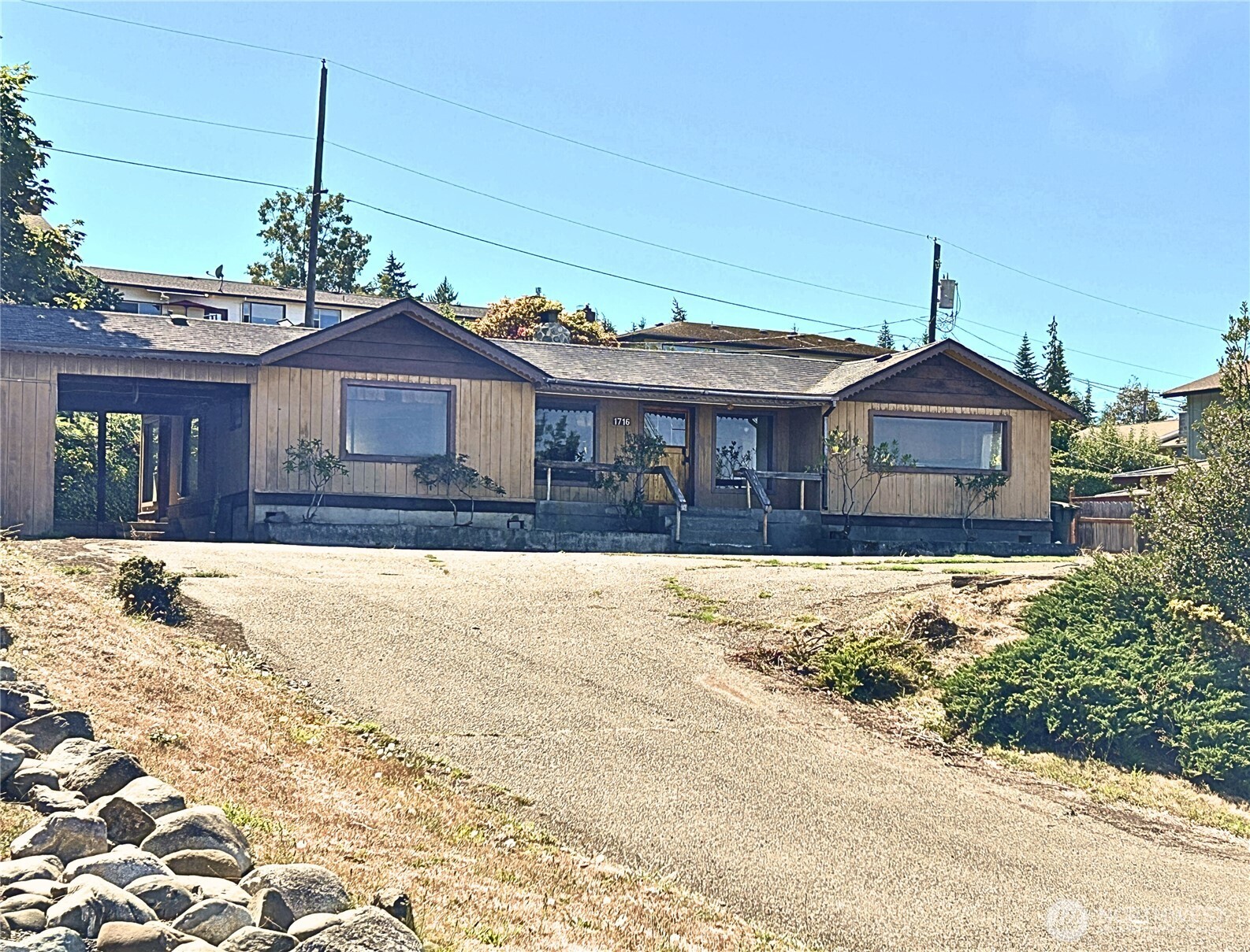 1716 E Third Street , Port Angeles, WA 98362