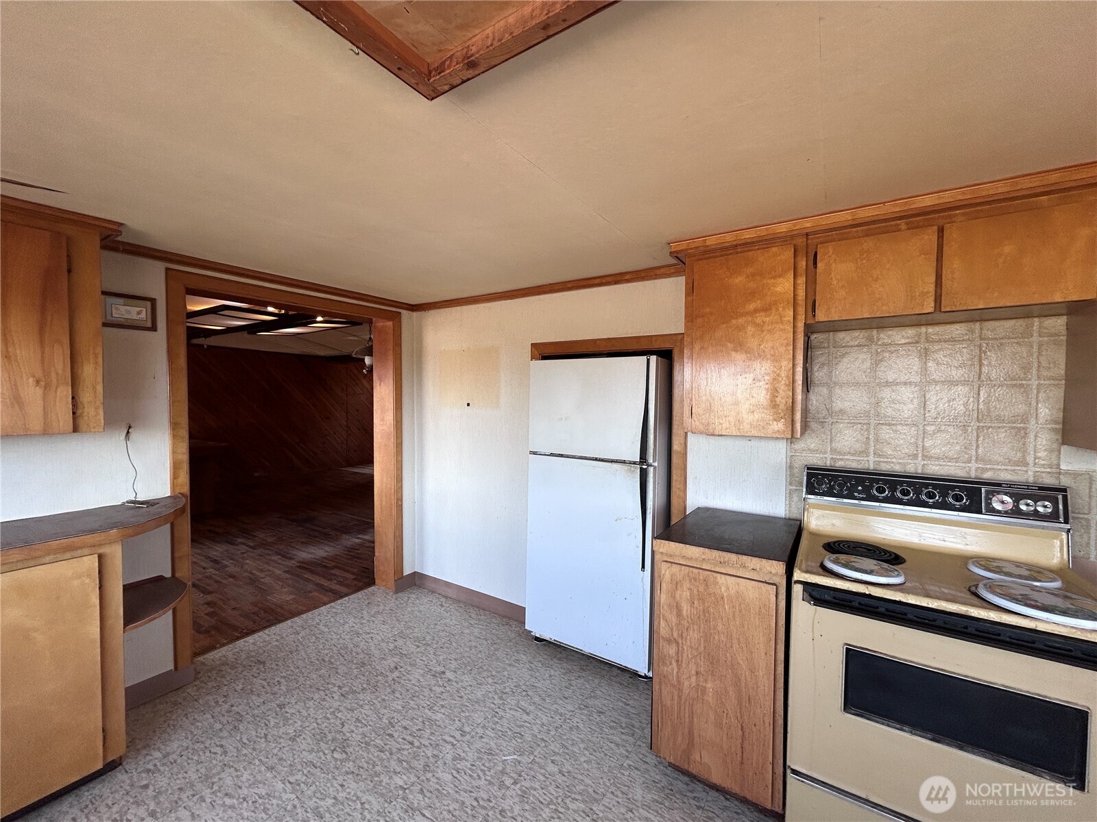 1716 E Third Street , Port Angeles, WA 98362