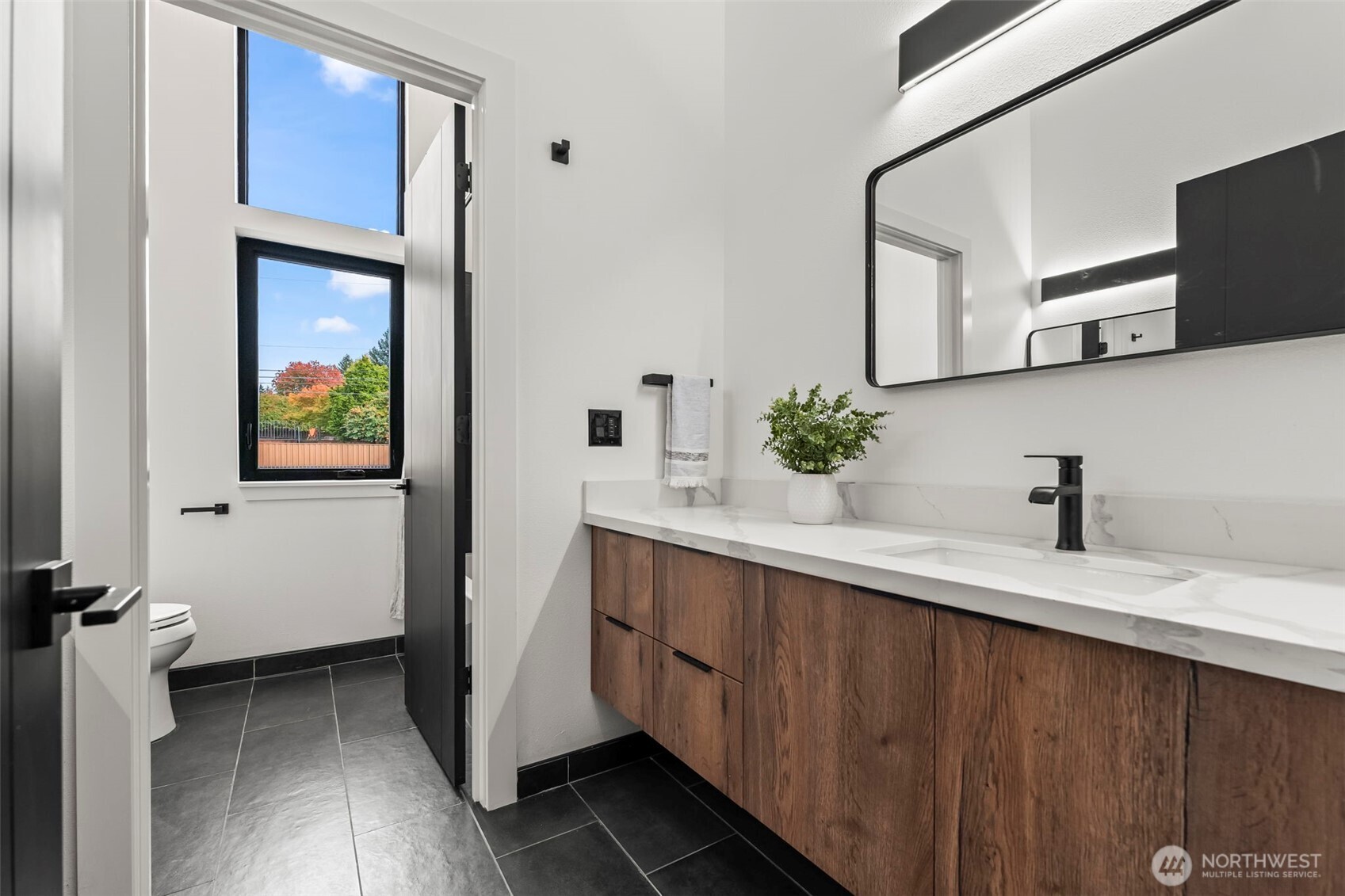 1116 N Jackson Avenue , Tacoma, WA 98406