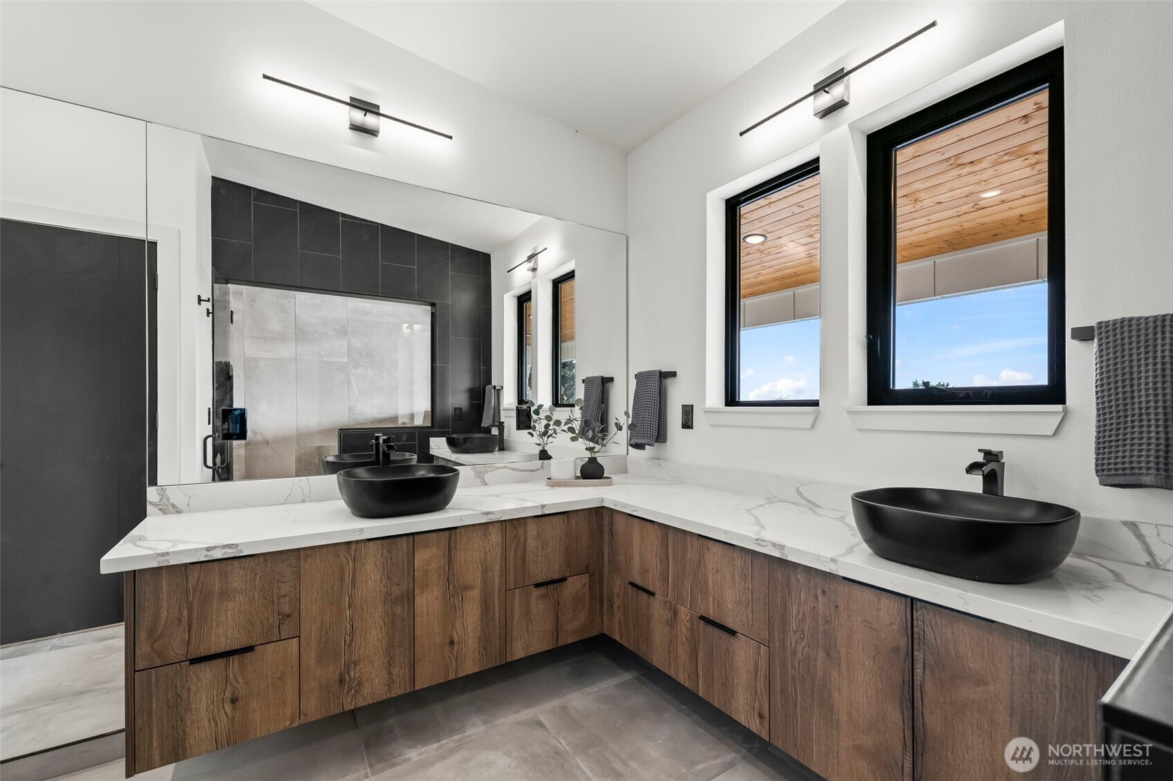 1116 N Jackson Avenue , Tacoma, WA 98406