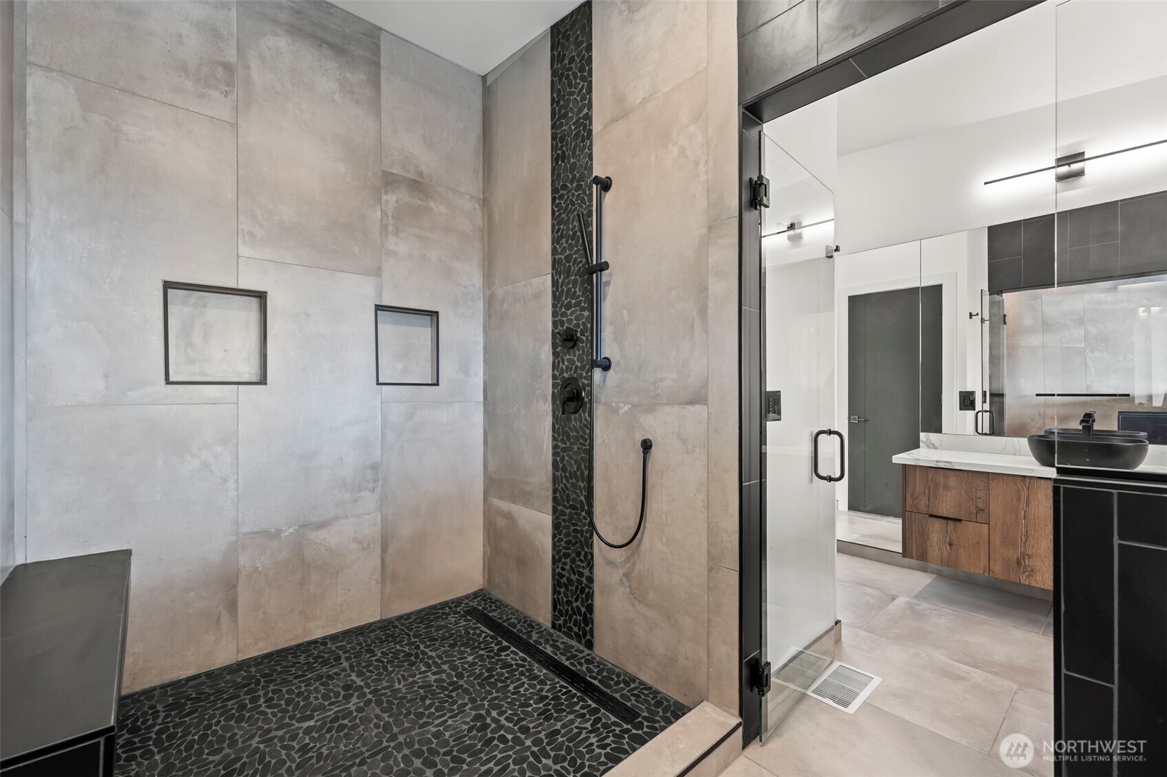 1116 N Jackson Avenue , Tacoma, WA 98406